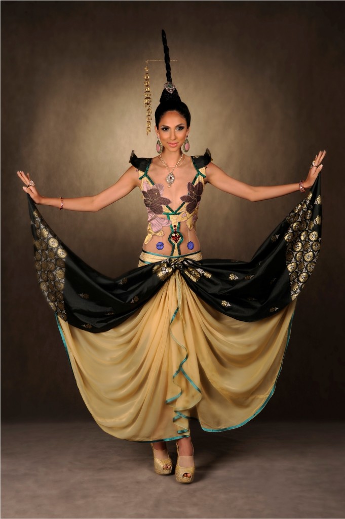 MissUniverseMalaysia2011 NationalCostume 2