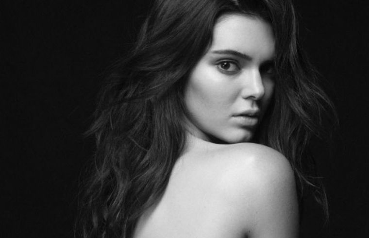 Kendall Jenner Wrestles Men In New Calvin Klein Ad | Lipstiq.com