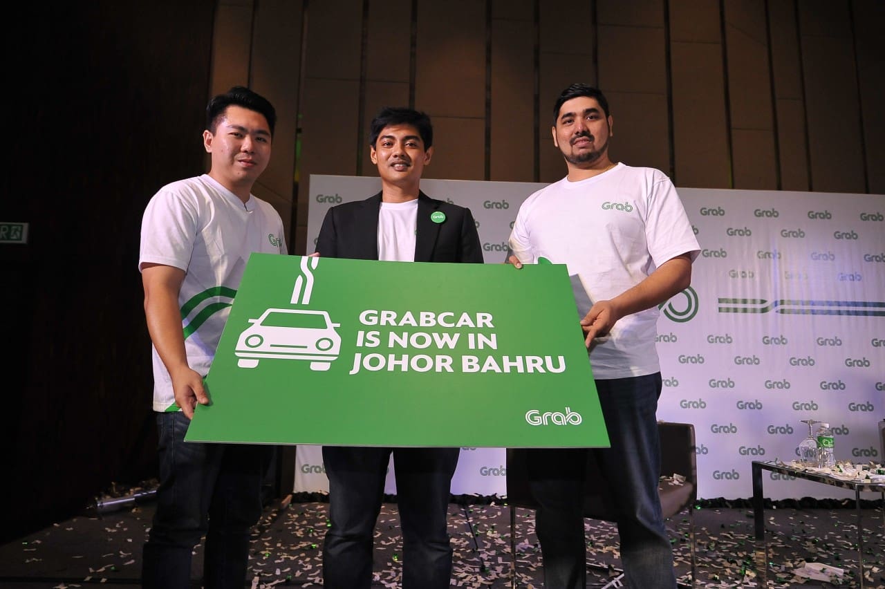 Jaygan Fu together with Louis Ang Grab rep in JB R and Aaron Gill who heads special projects L