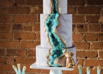 Photo: Three Tiers For Cake
