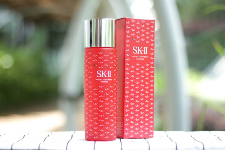 Review of SK-II Facial Treatment Essence