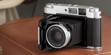 Photo: B&H