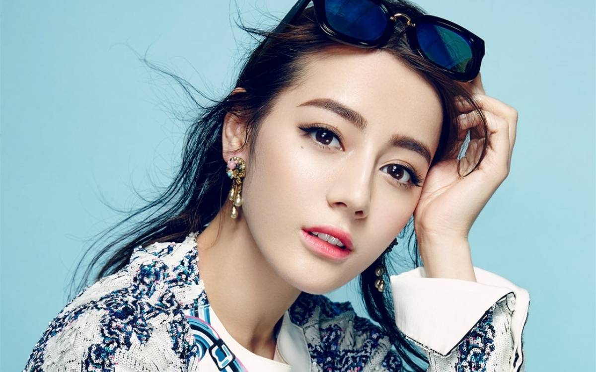 Best Free Pictures: Beautiful Chinese actress - Hu YingYi