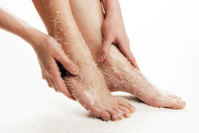 baking soda for soft feet shutterstock 145985501 i 1518520690