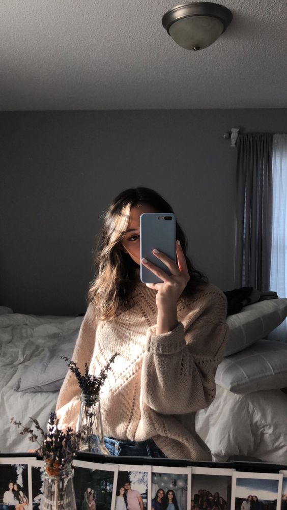 Instagram Pose Ideas For The Camera Shy – Lipstiq.com