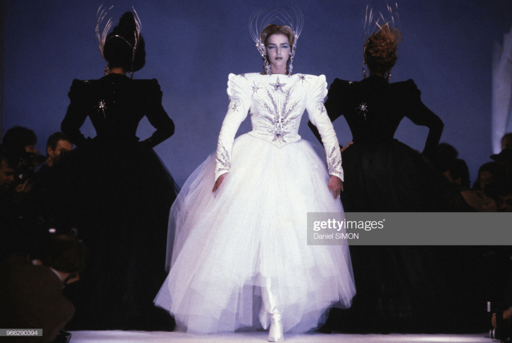 Thierry Mugler s Fall Winter 1986 1987 fashion show on March 19 1986 11zon