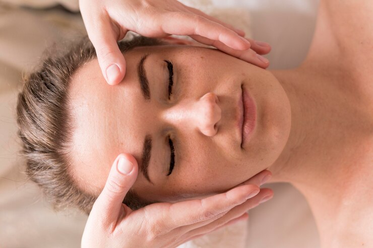 forehead massage concept 23 2148531155