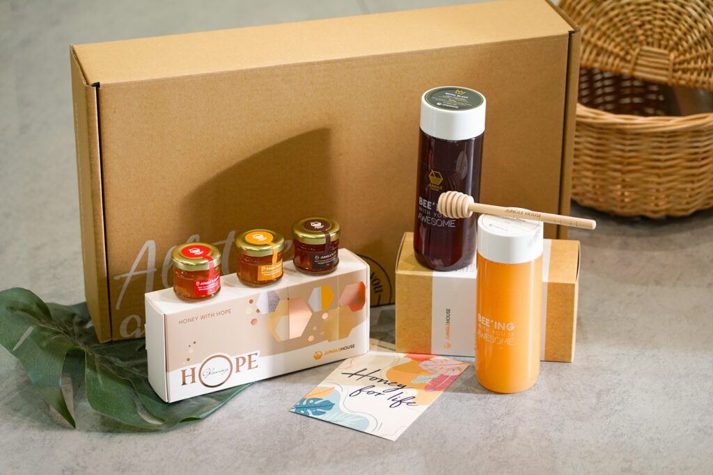 Jungle Houses varieties of Parents Day honey gift sets 2