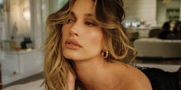 Instagram: @haileybieber