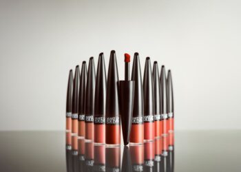 MAKE UP FOR EVER