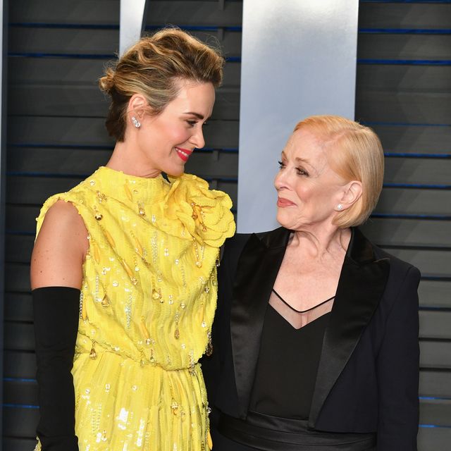 sarah paulson and holland taylor attend the 2018 vanity news photo 927261778 1554390720